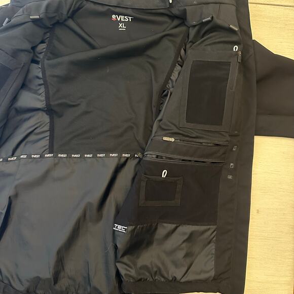 ScotteVest Men's Black Epic Travel Jacket Size XL 24 Pockets Zip Off Sleeves - Picture 10 of 15
